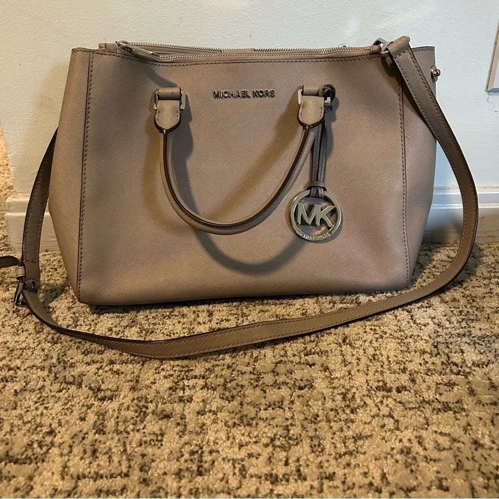 Micheal Kors Gray Selma Crossbody Handbag